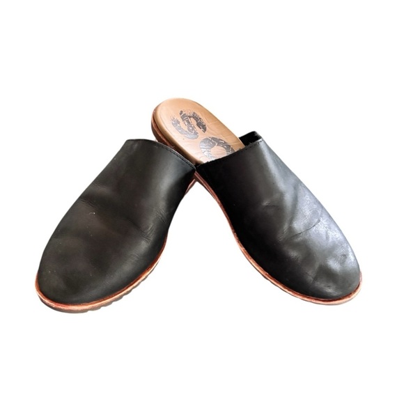 Sorel Ella Mules Slide Size 8 Black Leather Almond Toe Casual Slip On - Picture 5 of 6